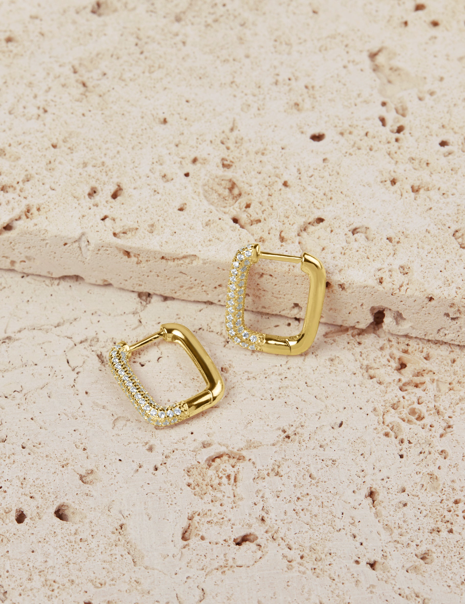 Pastiche  Avery Hoops -